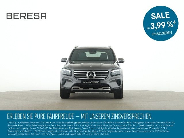 Mercedes-Benz GLB 220