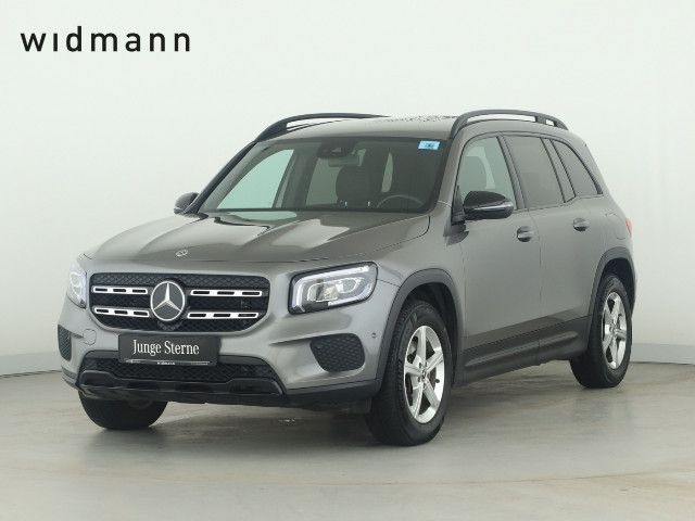 Mercedes-Benz GLB 220