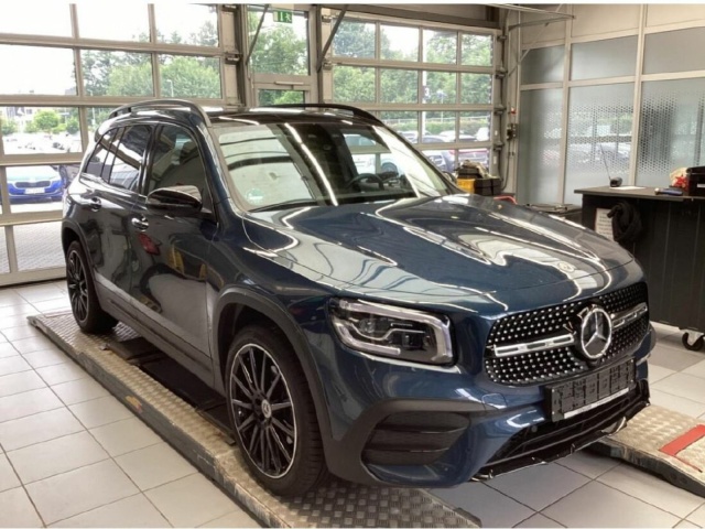 Mercedes-Benz GLB 250