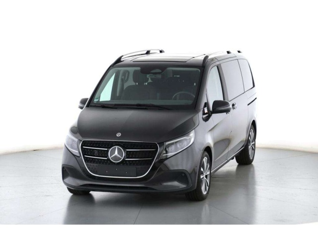 Mercedes-Benz V 220
