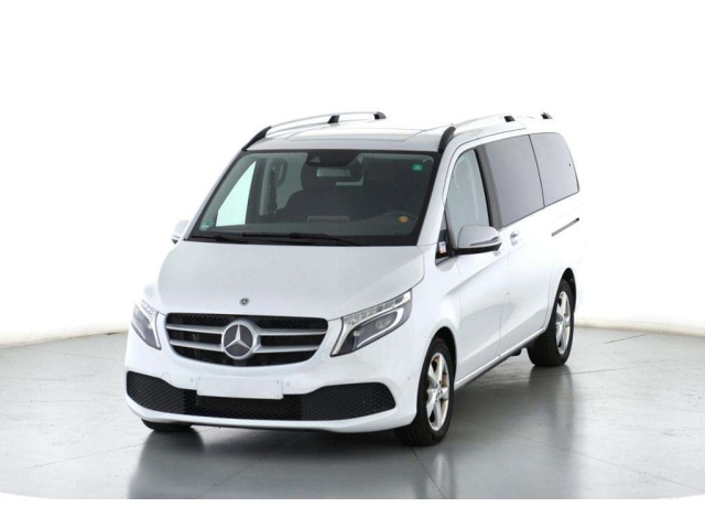 Mercedes-Benz V 220