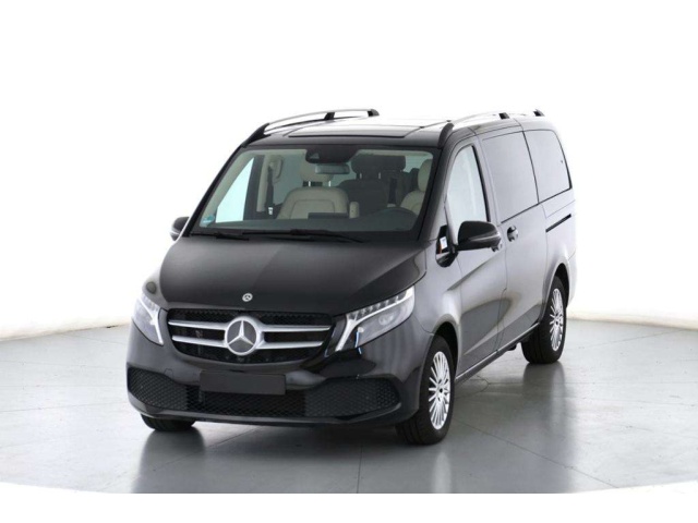 Mercedes-Benz V 220