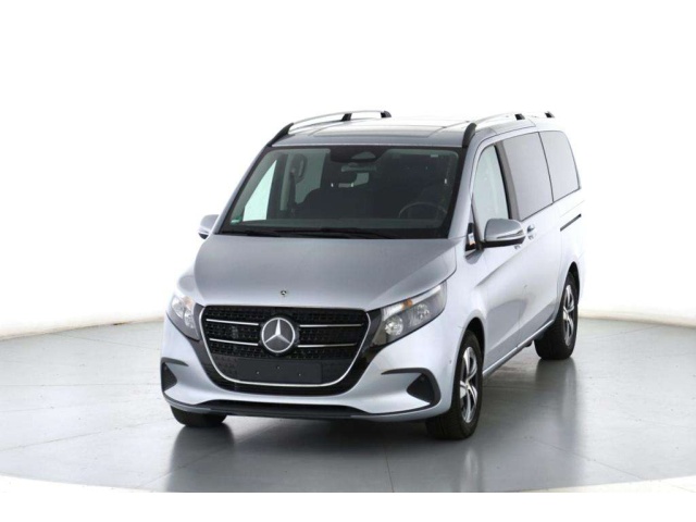 Mercedes-Benz V 220