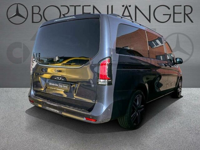 Mercedes-Benz V 220