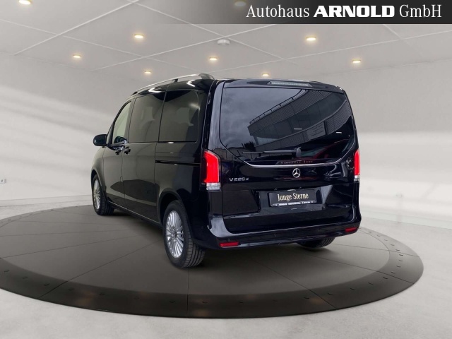 Mercedes-Benz V 220