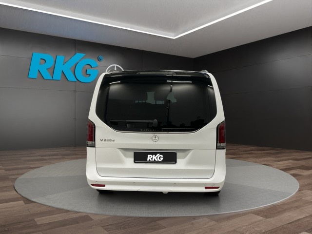 Mercedes-Benz V 220