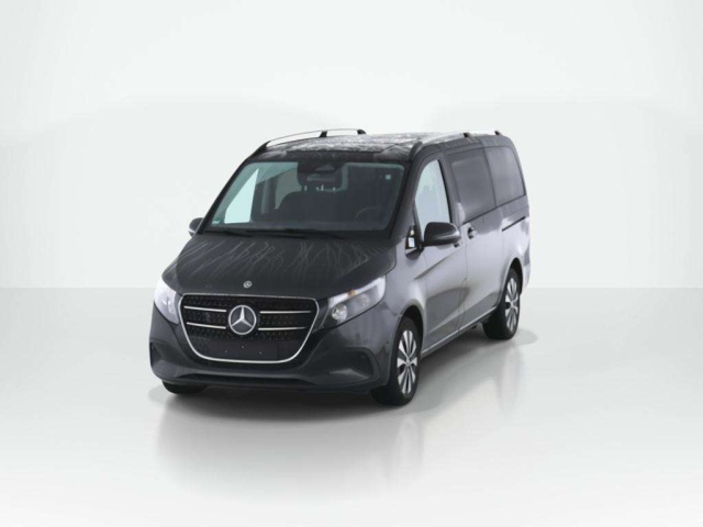 Mercedes-Benz V 220