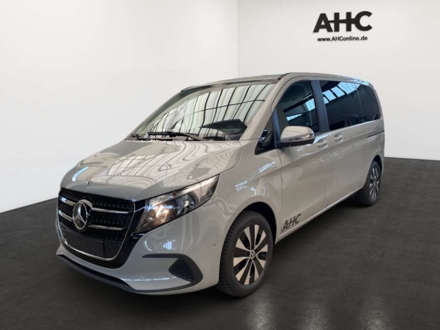 Mercedes-Benz V 220