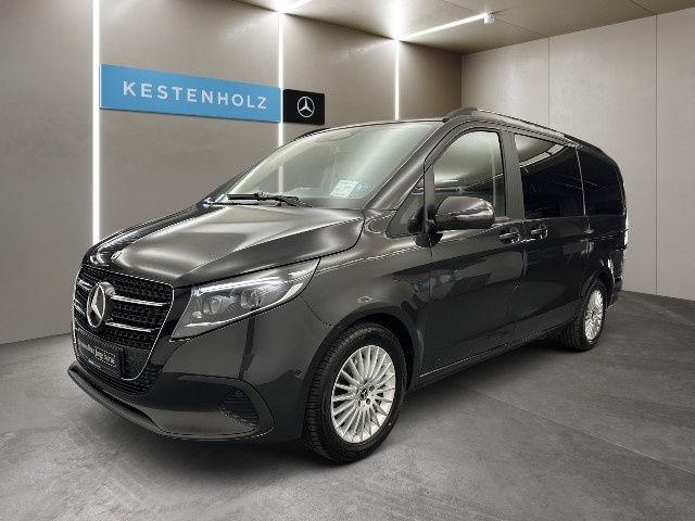 Mercedes-Benz V 220