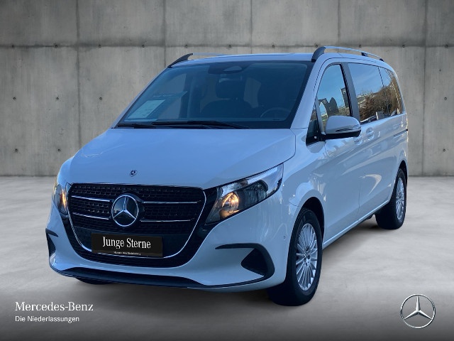 Mercedes-Benz V 220