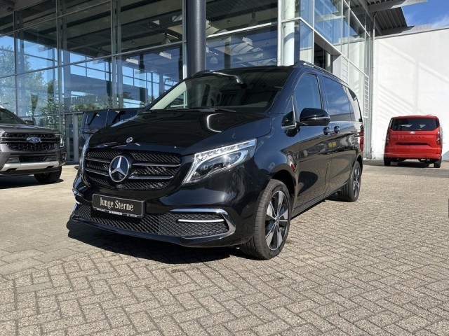 Mercedes-Benz V 220