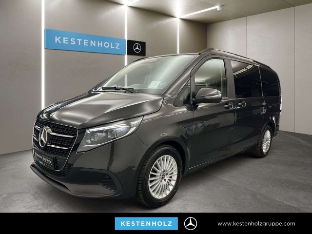 Mercedes-Benz V 220