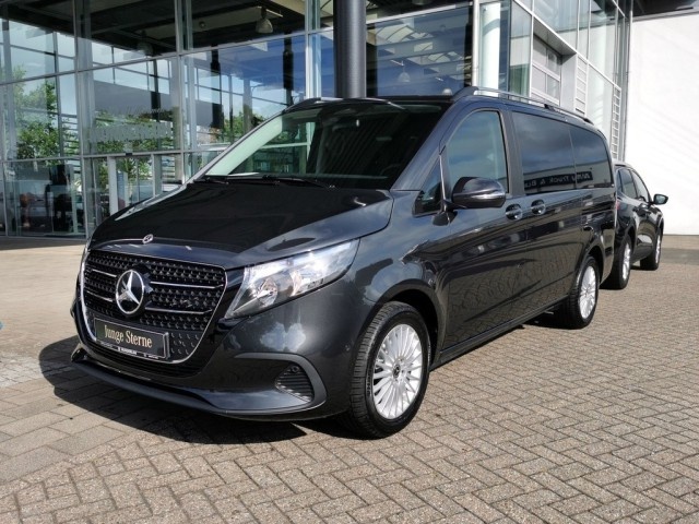 Mercedes-Benz V 220