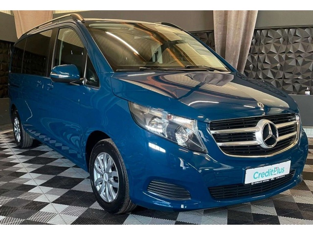Mercedes-Benz V 220