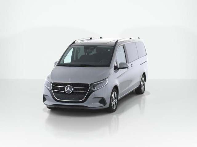 Mercedes-Benz V 220