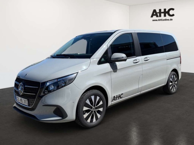 Mercedes-Benz V 220