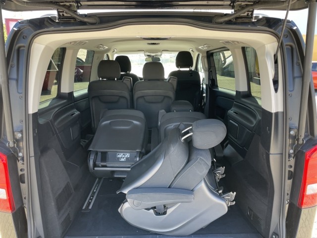 Mercedes-Benz V 250