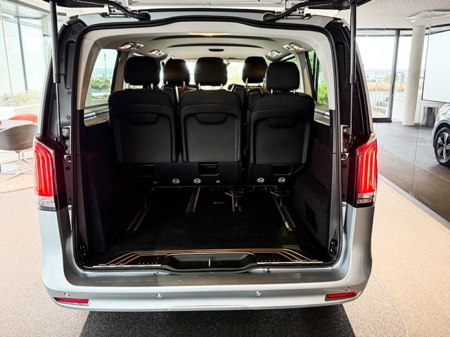 Mercedes-Benz V 250