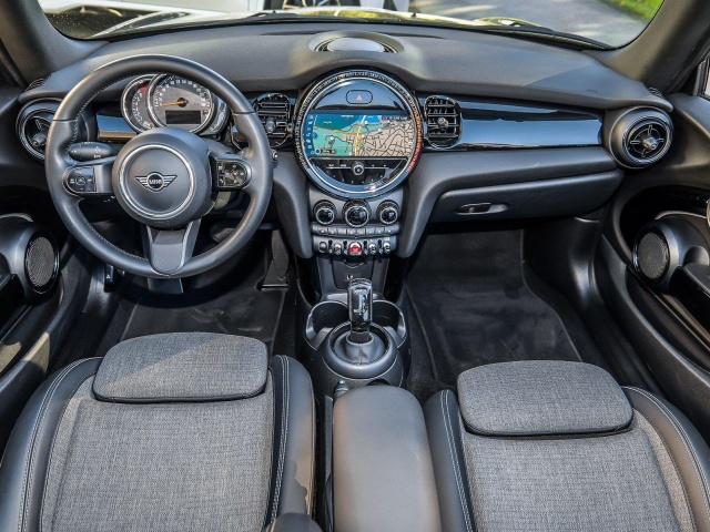 MINI Cooper Cabrio