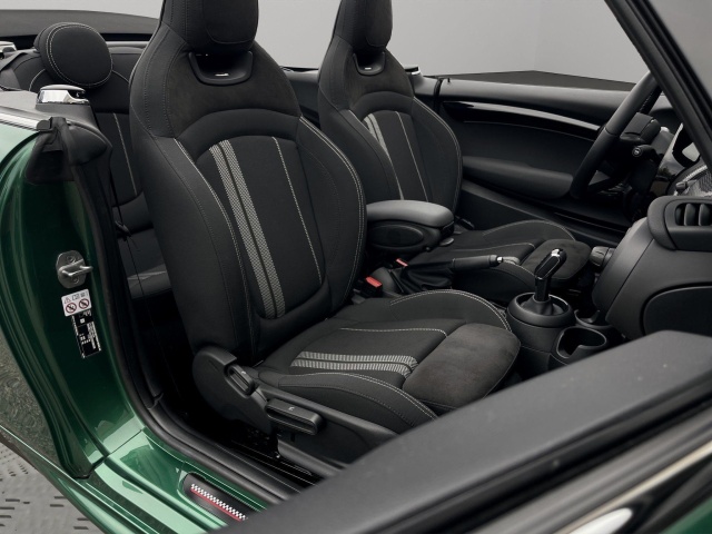 MINI Cooper Cabrio
