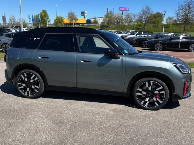MINI John Cooper Works Countryman