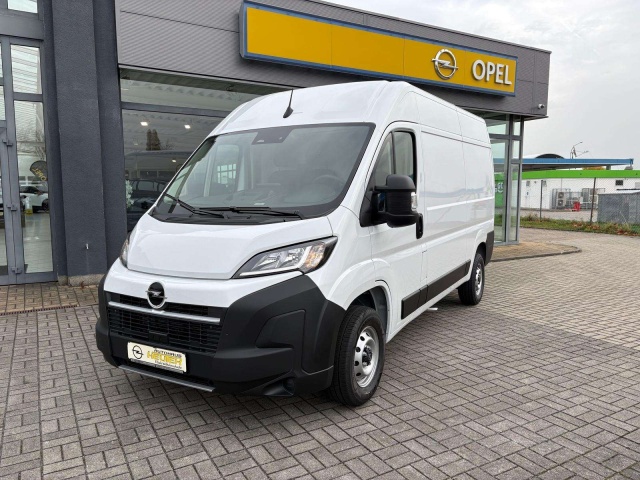 Opel Movano