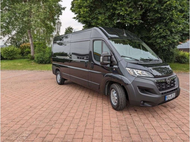 Opel Movano