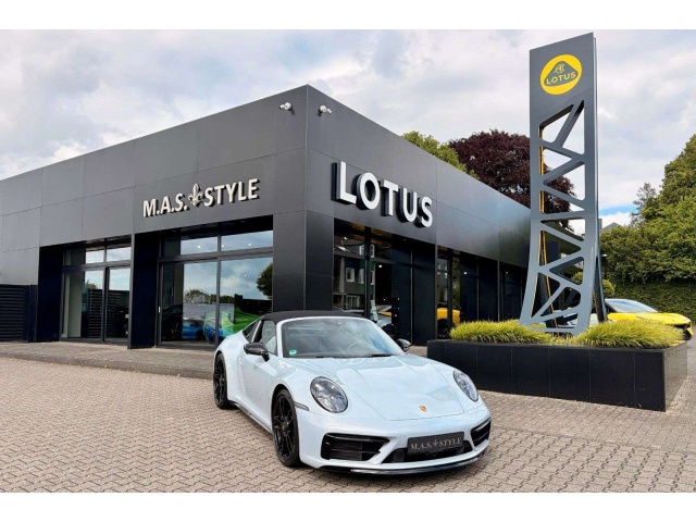 Porsche 992