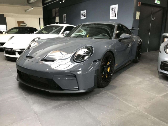 Porsche 992