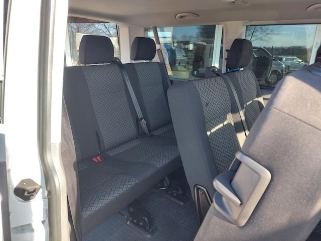 Volkswagen T6.1 Caravelle curzer