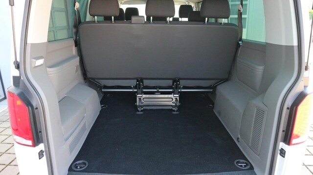 Volkswagen T6.1 Caravelle larger