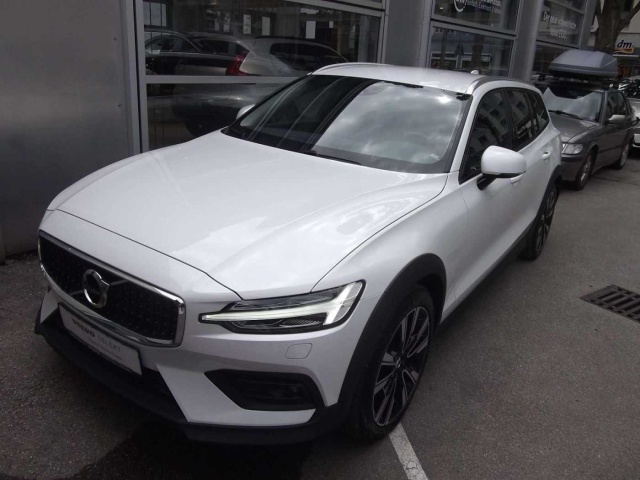 Volvo V60 CC