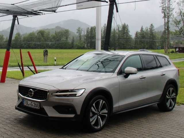 Volvo V60 CC