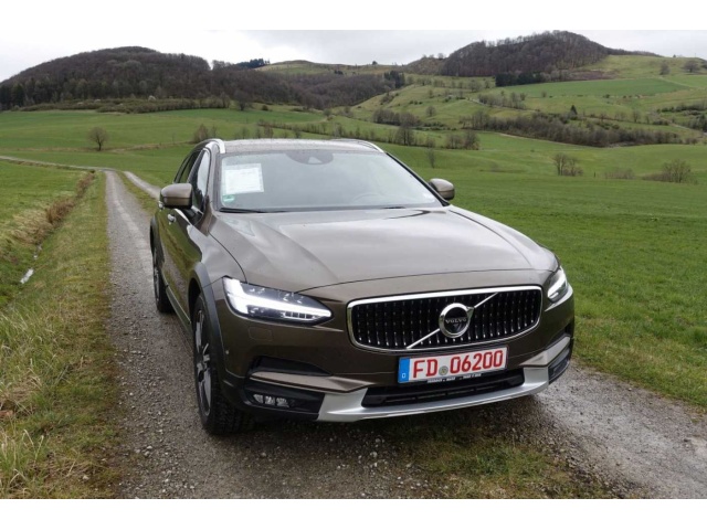 Volvo V90 CC