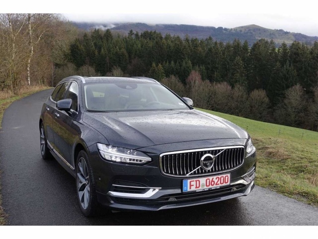 Volvo V90